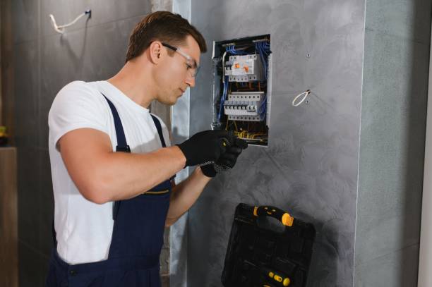 Best Emergency Electrical Repair  in Clive, IA