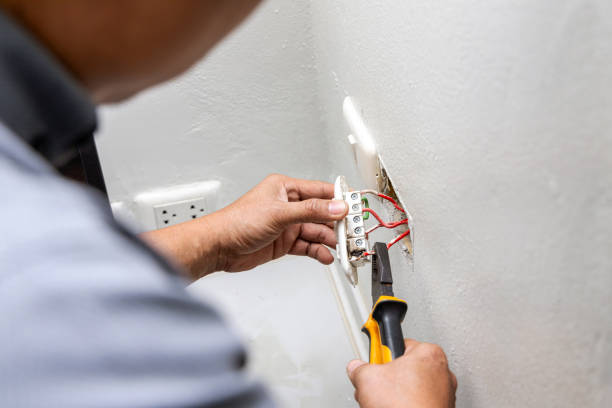 Best Electrical Outlet Repair  in Clive, IA